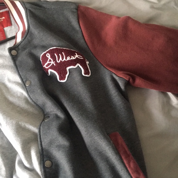 Varsity jacket - Picture 3 of 4